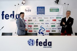 El presidente de FEDA, acompañado por el secretario, dio a conocer el fallo del jurado. R. SERRALLÉ El presidente de FEDA, acompañado por el secretario, dio a conocer el fallo del jurado. R. SERRALLÉ